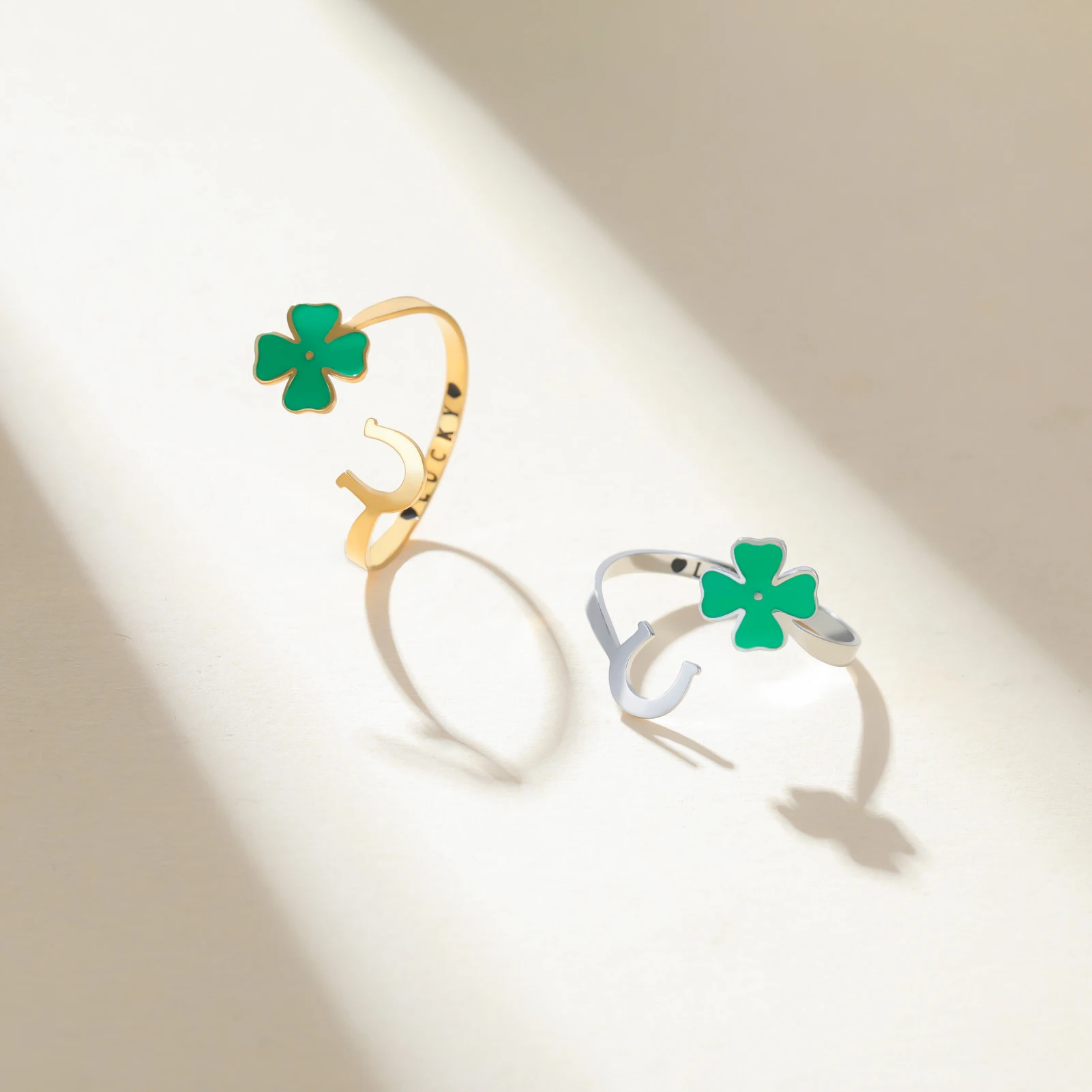 Vierblättriges Kleeblatt Pferdehuf-Design Ringe für Frauen Edelstahl Mode Verstellbare Ringe Geburtstag Party Schmuck Geschenke