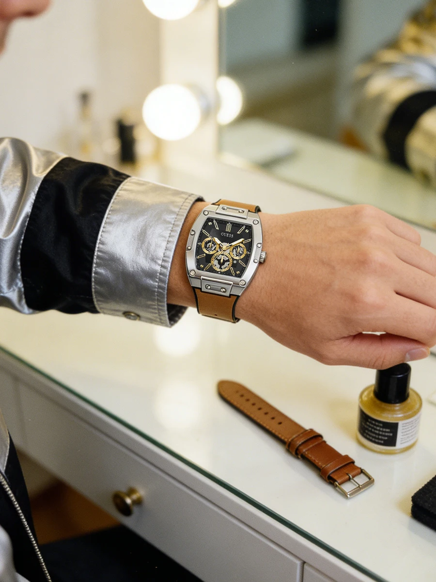 Zegarek męski GUESS Tonneau, c – Smartwatch Guess recenzja i cena