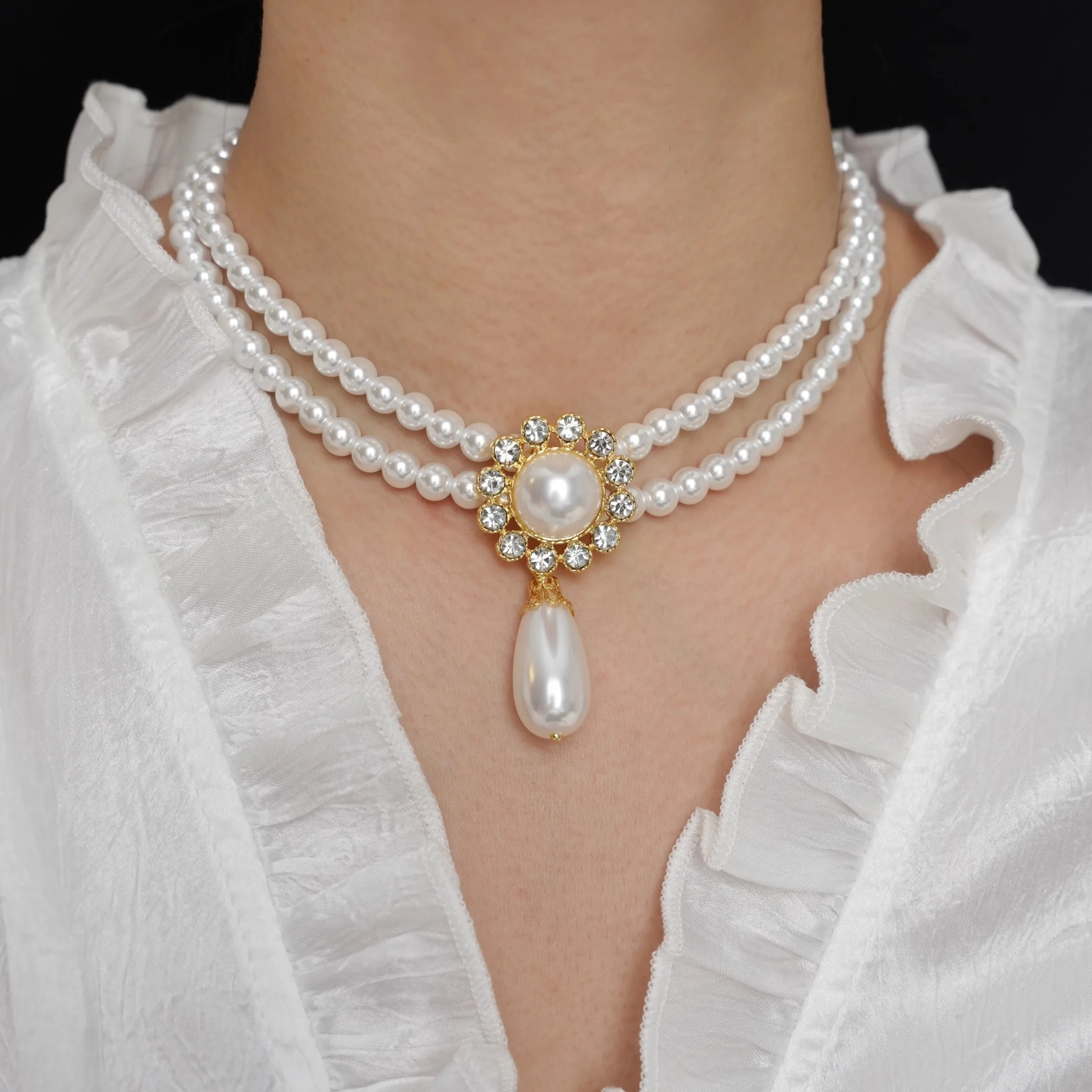 

Fashionable Vintage Court Premium Sense Double Layer Pearl Water Drop Necklace Clavicle Chain