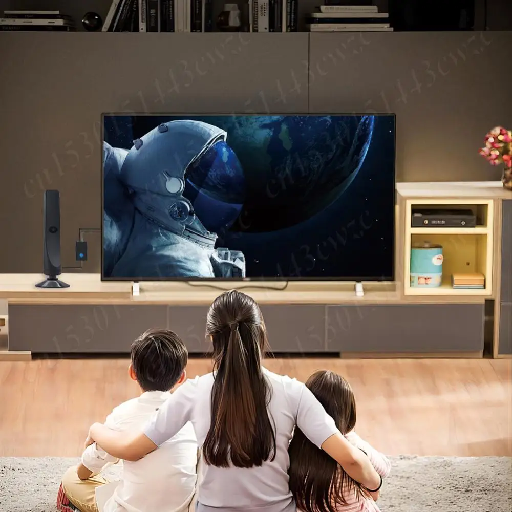 Antena Digital TV dengan Penguat Sinyal Antena Portabel Jangkauan 50 Mil Perolehan Tinggi Aerial 25DBI Plug Play untuk TV Digital Pintar