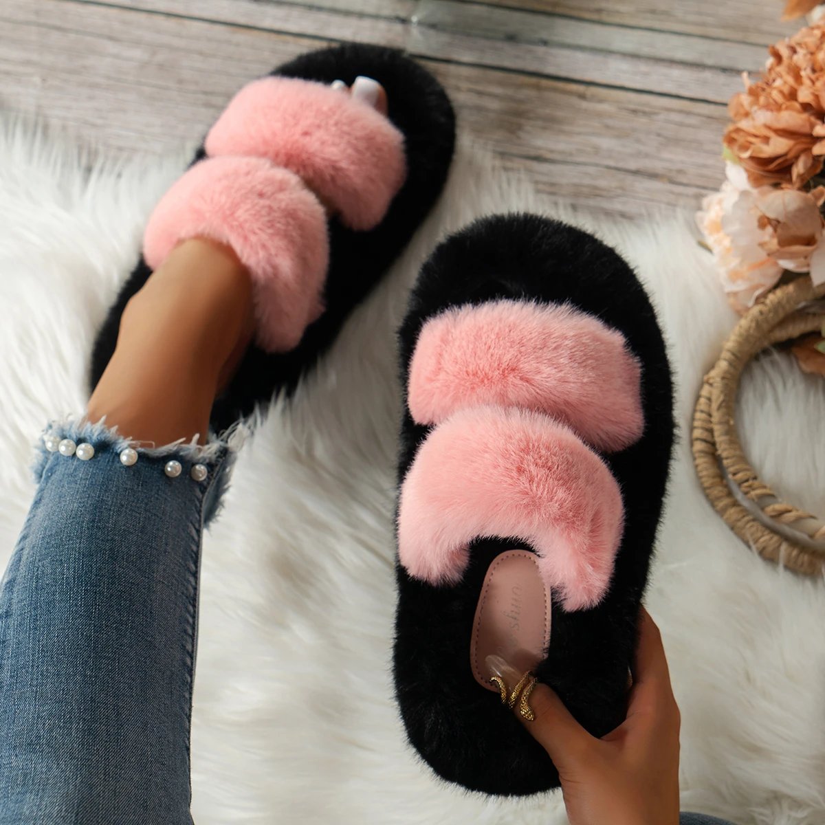 Winter Fluffy Slippers Women 2024 Warm House Home Fur Slippers For Women Flat Cozy Fuzzy Indoor Shoes Korean Slides Flip flops