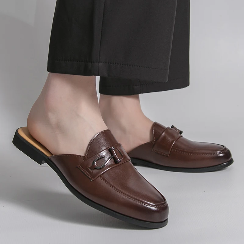 Designer Patent Leather Mens Mules Half Shoes Men Dress Causal Shoes Slides Sandals Black Slippers Breathable Flat Shoes for Men
