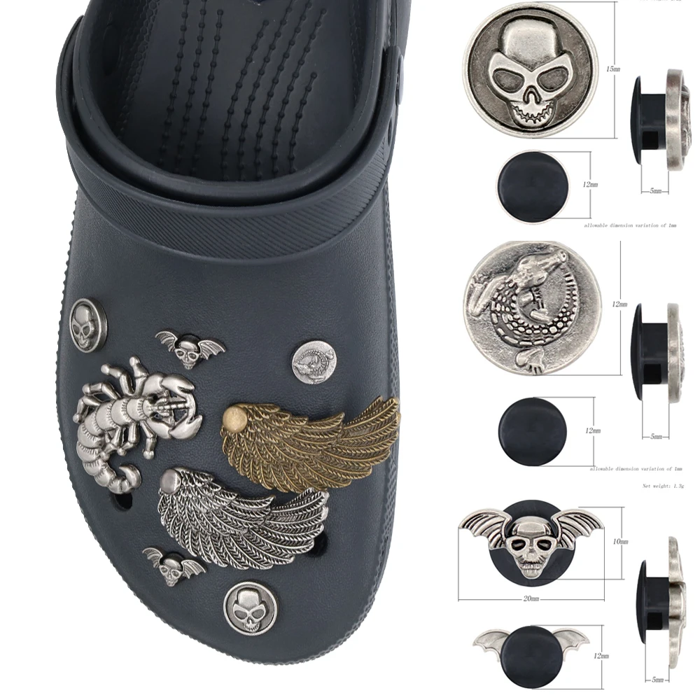 1 Pcs Halloween Pins Charms Sandalias Metal Pins Shoes Pines Wing Sandals Decorations Charms Shoe Accessories Adornos W-16
