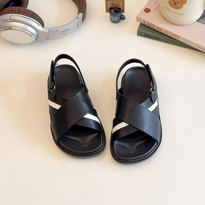 2026 New Kids Summer Sandals Boys Beach Shoes Cross-tie Fashion Kids Flat Open Toes Gladiator Sandals Size 26-35