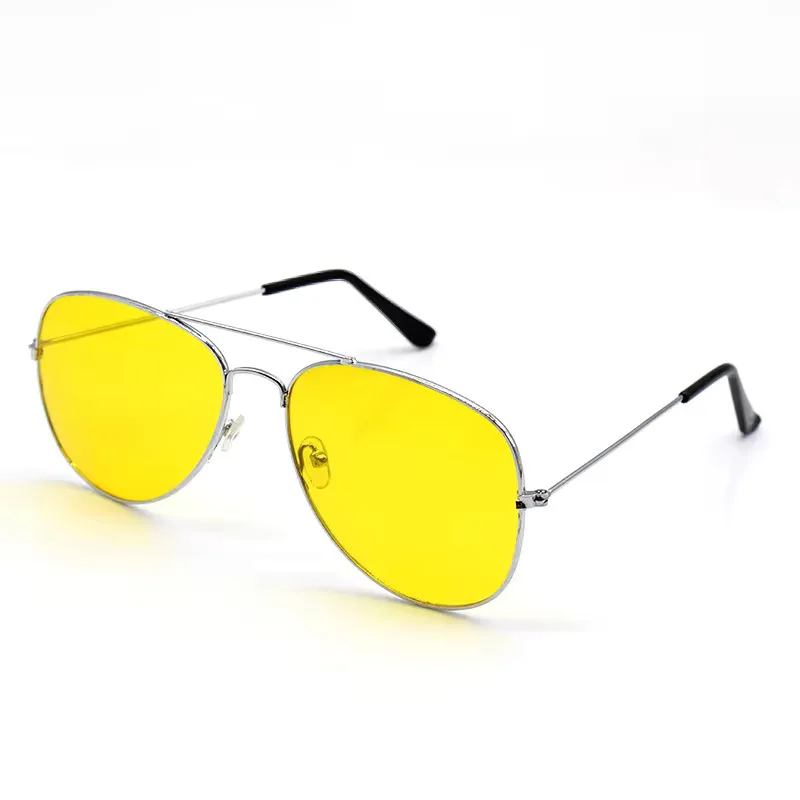 Gafas de sol clásicas de estilo Retro para hombre y mujer, lentes de sol Unisex de Metal, color rojo y amarillo, 3025, para verano, 2024