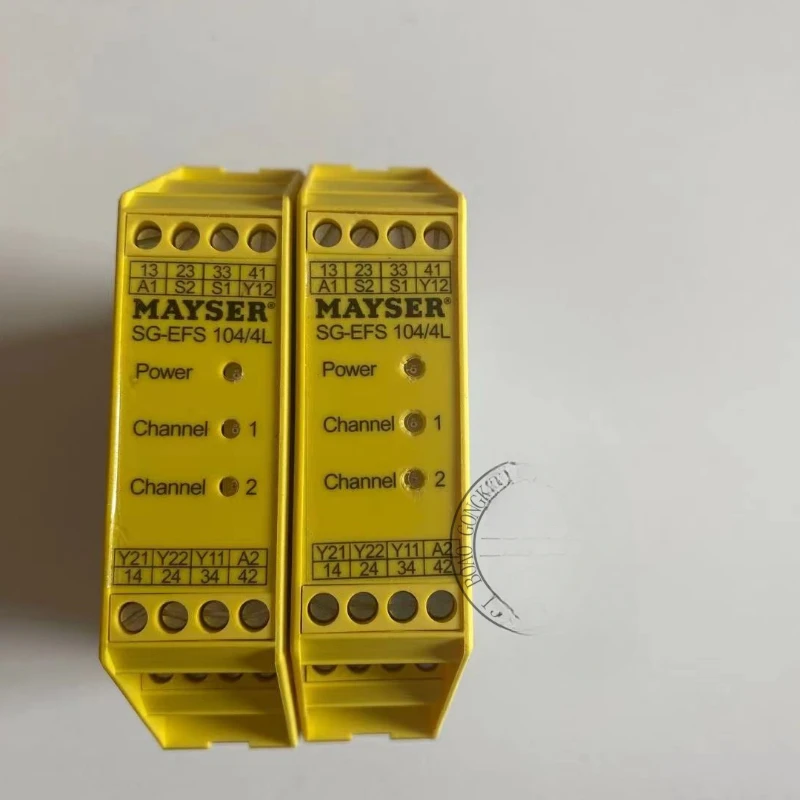 

SG-EFS104/4L реле безопасности SG-EFS 104/2W