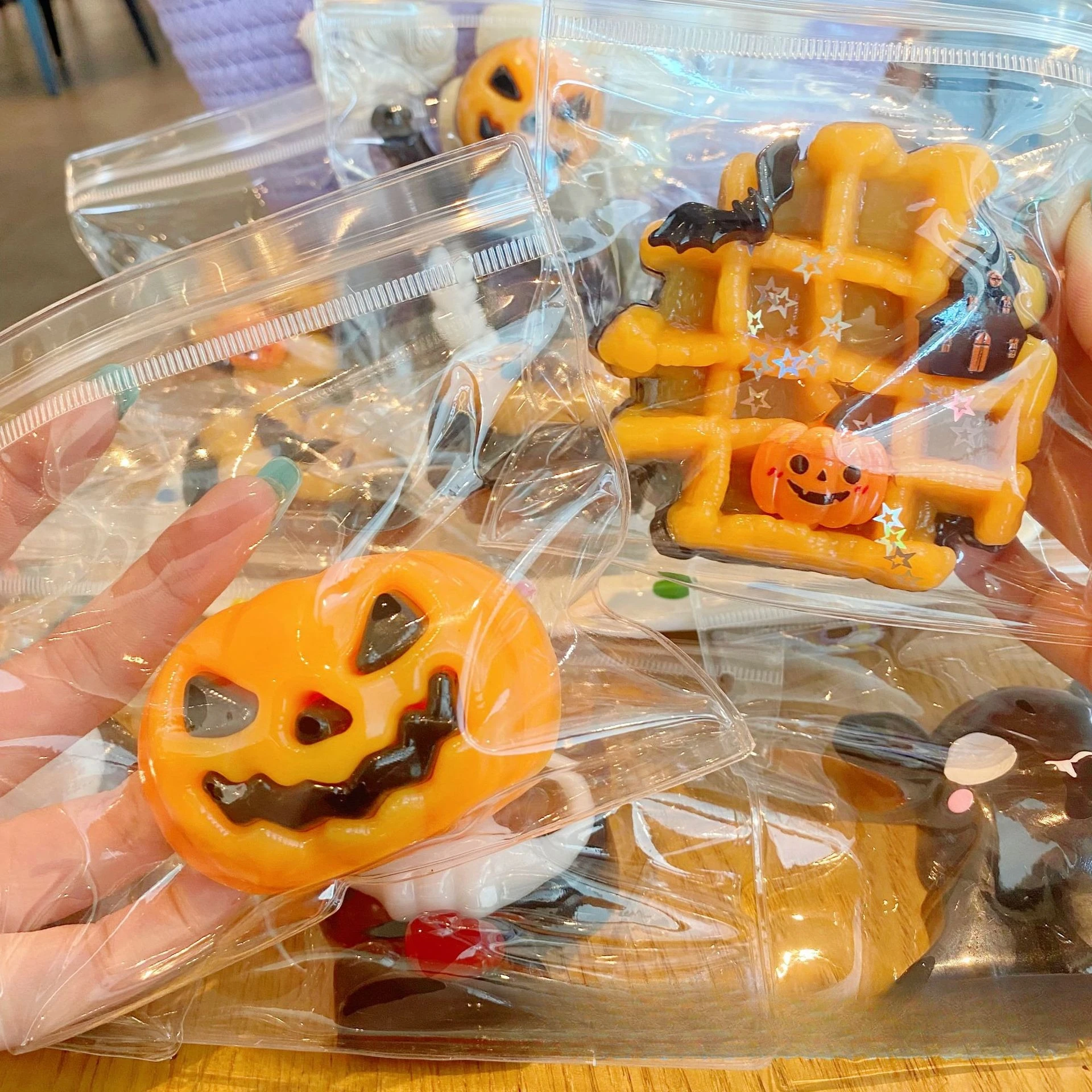 

Halloween Pumpkin Taba Squishy Cat Paw Soft Donut Sensory Food Toy TPR Cute Squeeze Toy Kids Stress Relief Antistress Novelty