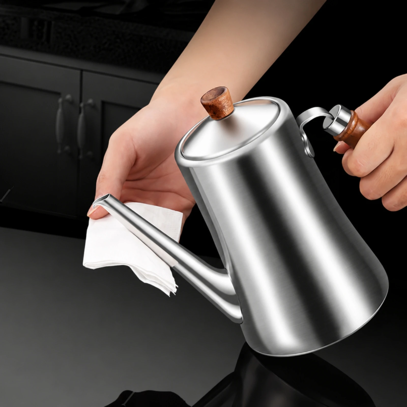 Stainless Steel Oil Dispenser Wood-Look Handle Oil Jug with Spout Kitchen Storage Dust Cover Leak-Proof view 5
