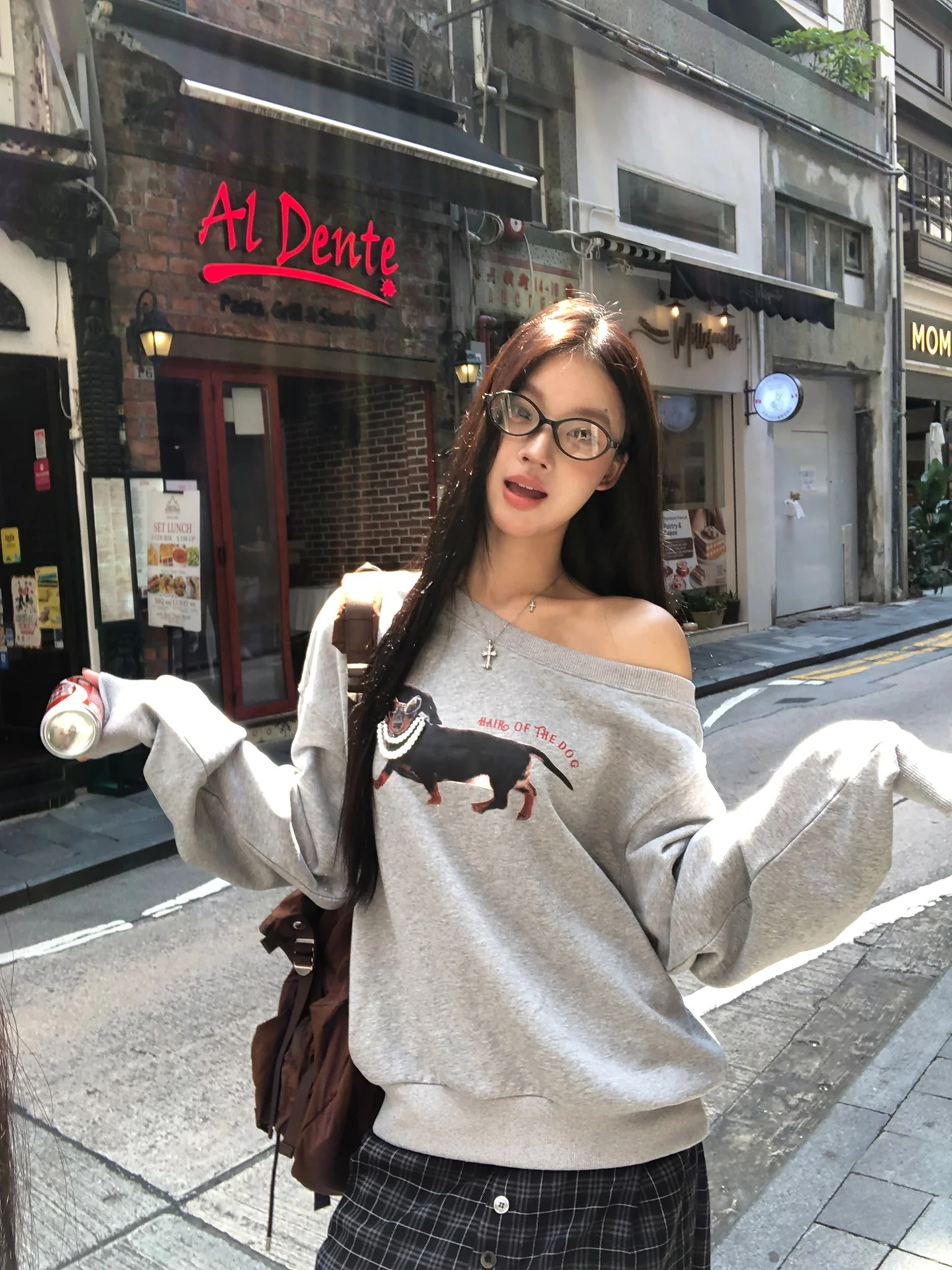 

Женская толстовка с открытыми плечами, весна 2026, новая, свободная, в американском стиле, ленивый шик, с длинным рукавом, из хлопка, прямого кроя