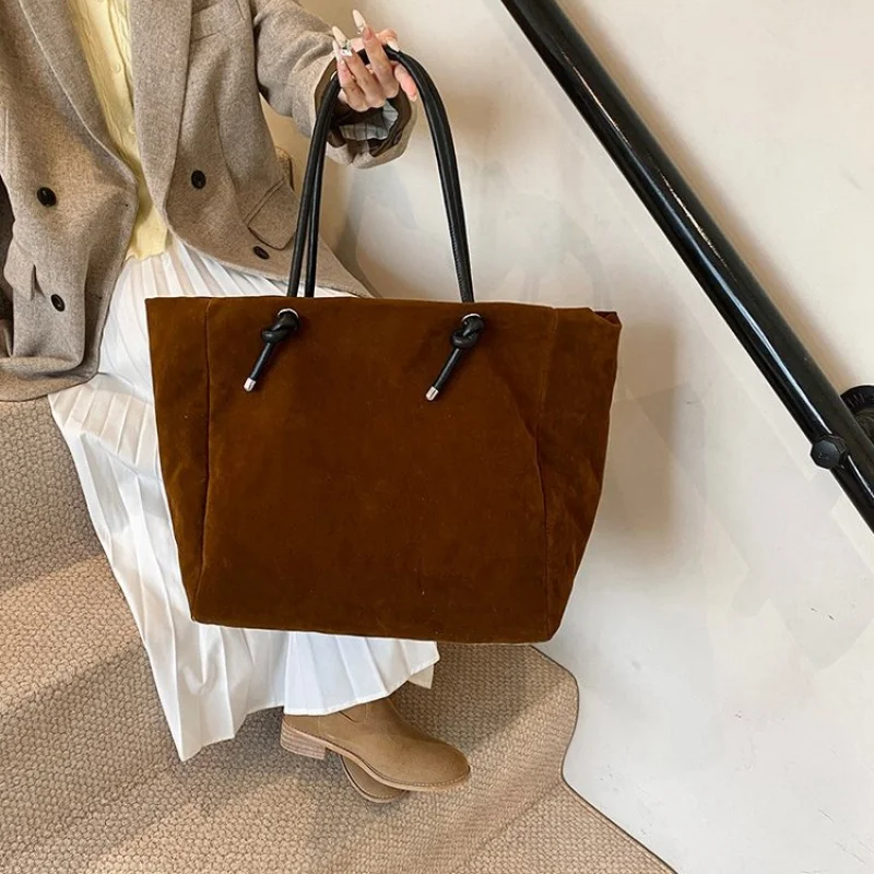 

Популярная женская кожаная сумка через плечо из люксового бренда, элегантная сумка через плечо от известного дизайнера, классическая