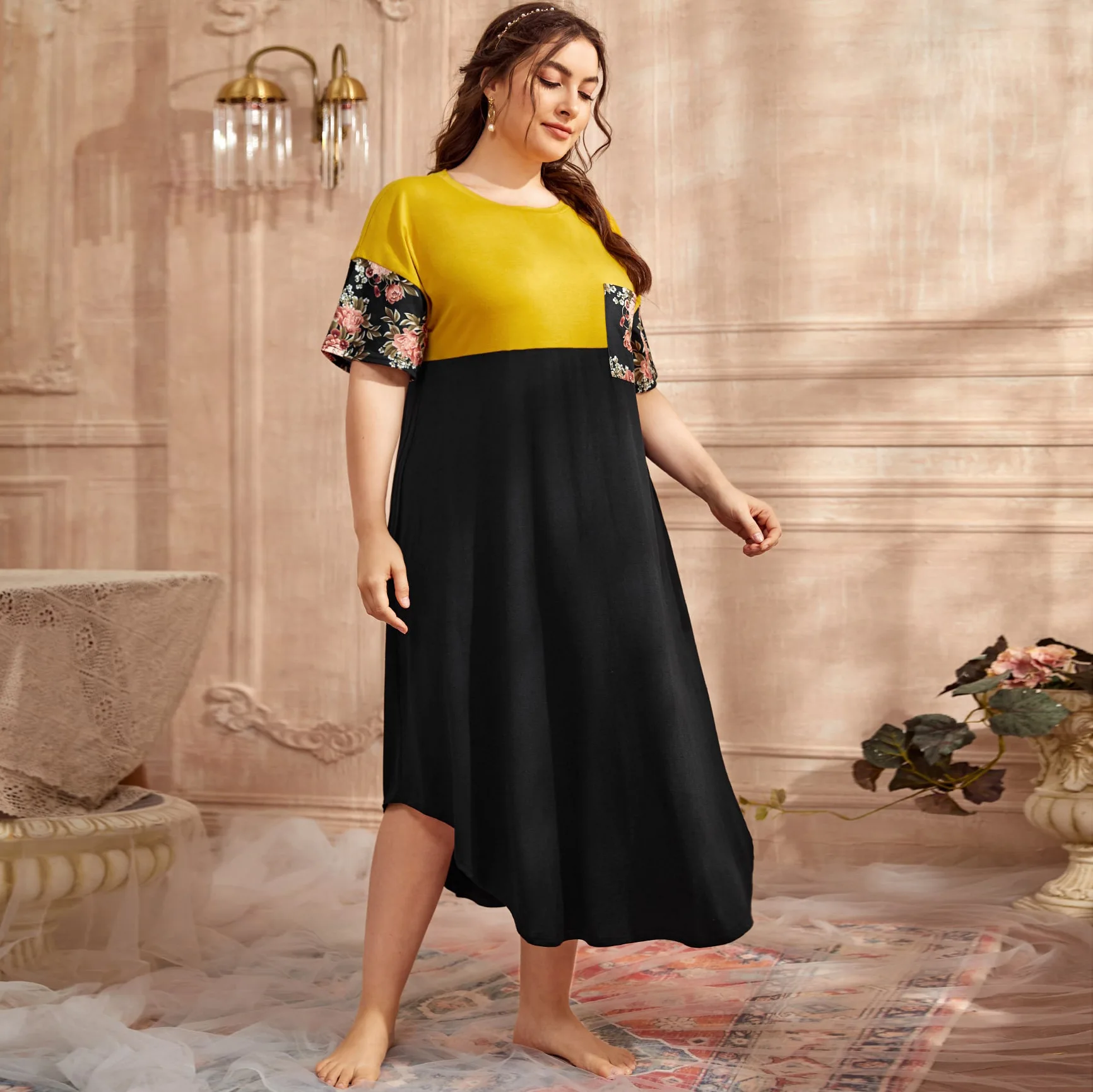 

Spring And Summer Women's Nightgown With Contrasting Color Splicing Printed Short Sleeved Plus Size Home Clothes For Women