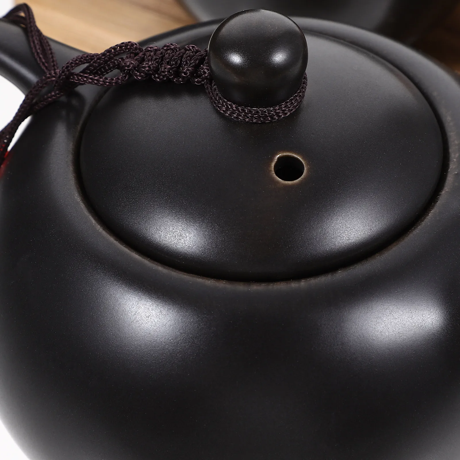 

Набор для чаепития кунг-фу: портативный керамический чайник, чашки, деревянный поднос, дорожная сумка – удобно для путешествий, кемпинга и встреч