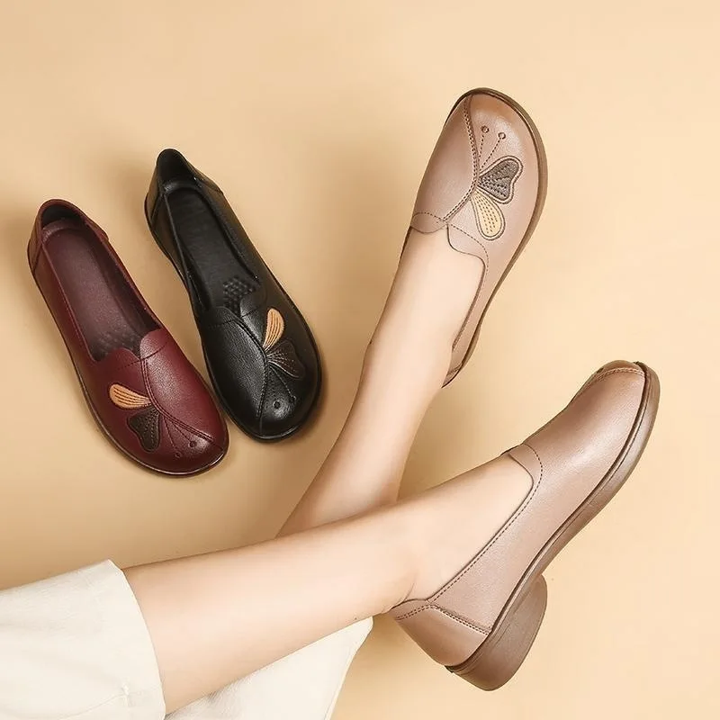 2024 New elegant shoes with butterfly ladies driving lofer low heels shoes woman slip on microfiber leather flats mom moccasins