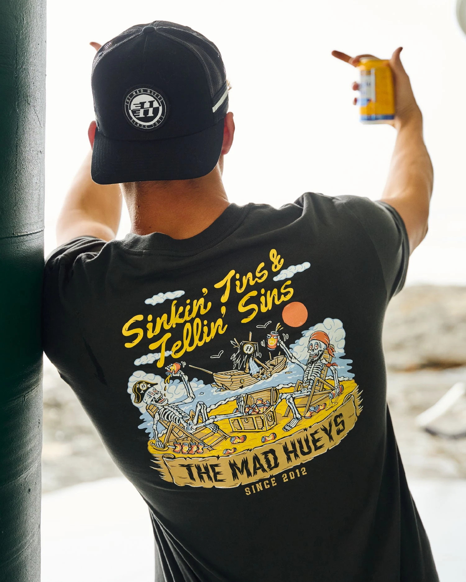 Pirate Skeleton Beach Cartoon Fishing Surfing Brands Graphic Tee Cotton Mens Womens T-Shirt Outdoor Casual Top