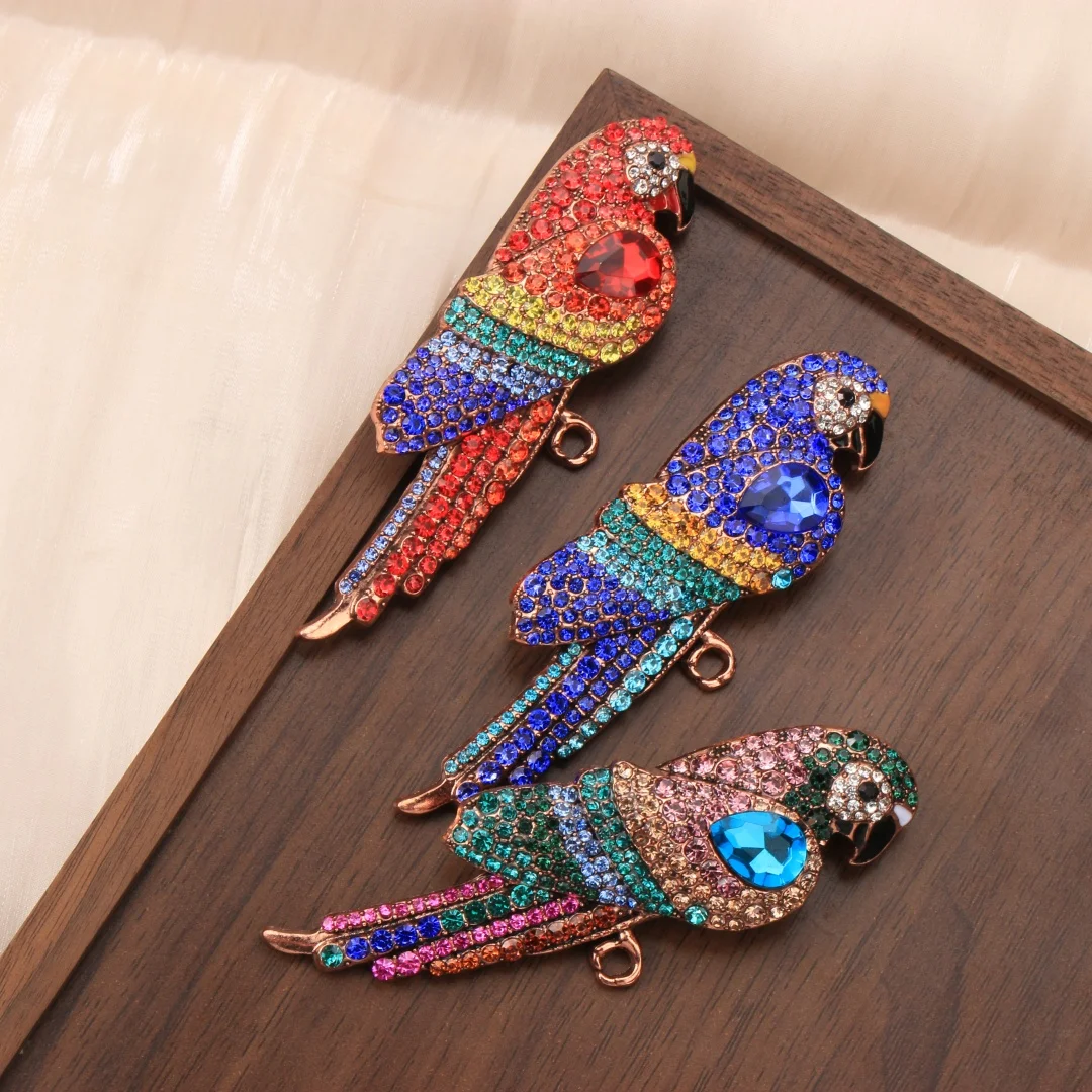 Baroque-Style Luxurious and Beautiful Parrot-Design Brooches for Men and Women, Jewelry, Fashion Accessories, and Party Gifts