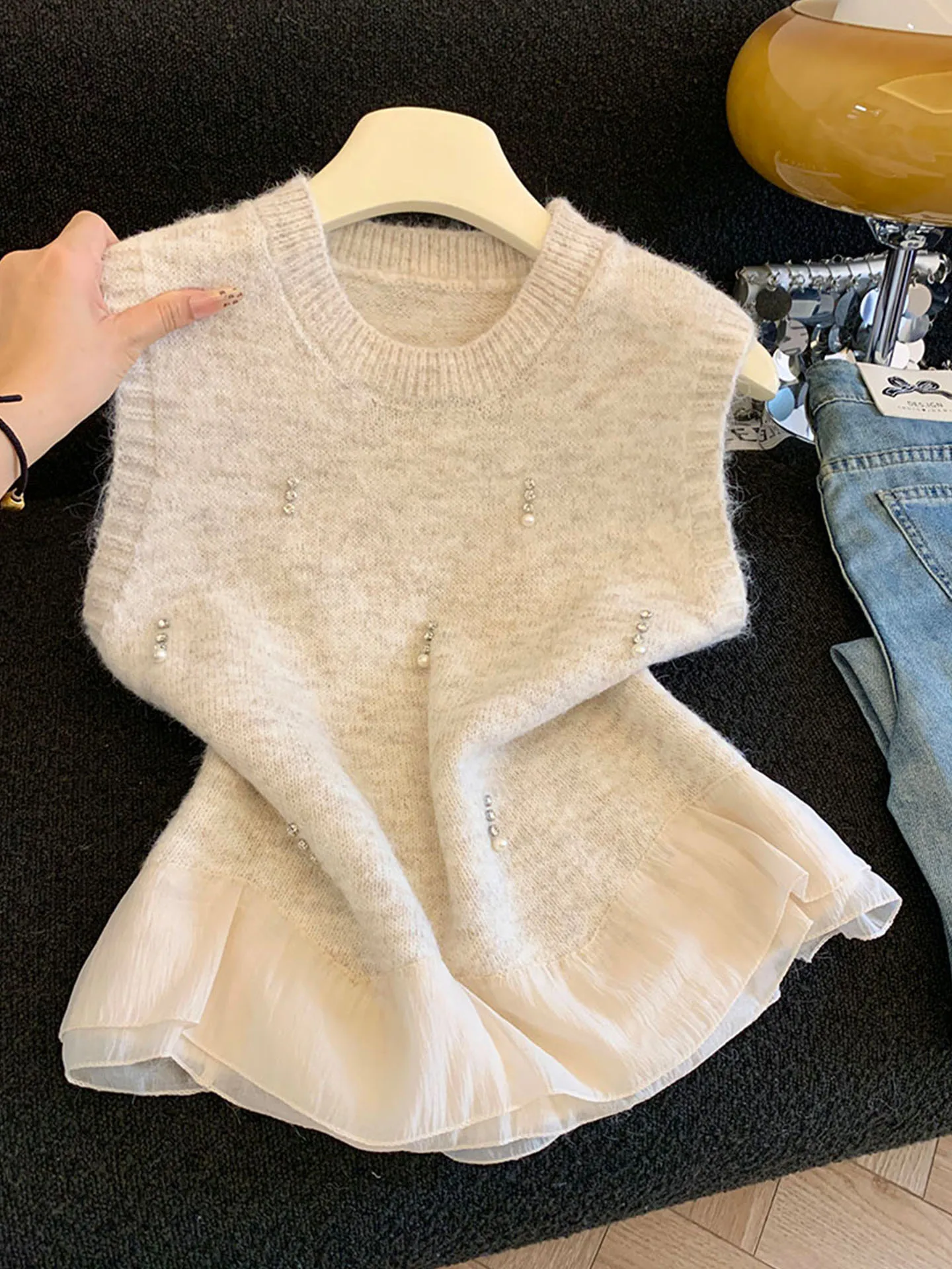 

Emily Clud's Chosen Recommendation Sparkling Beaded Lace Hem Knitted Vest Svel Sweater Women's Faion Autumn Winter