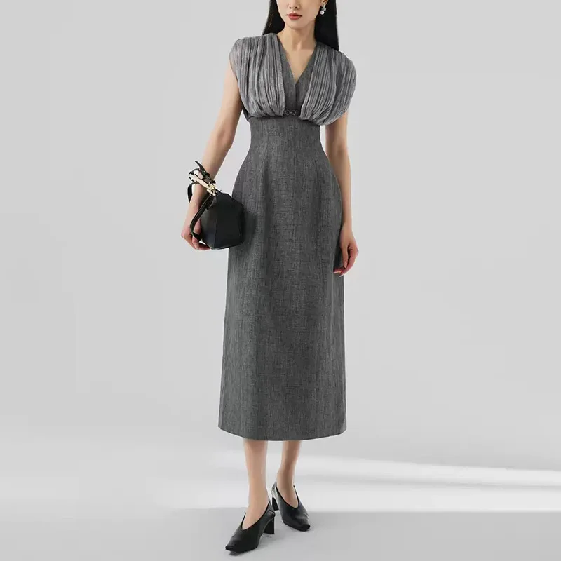 BEWQ Elegancka Sukienka Damska Dekolt V Plisowana Bez Rękawów Wysoki Stan Gazowa Wstawka Wieczorowa Sukienka na Imprezę Jesień 2025 Nowość