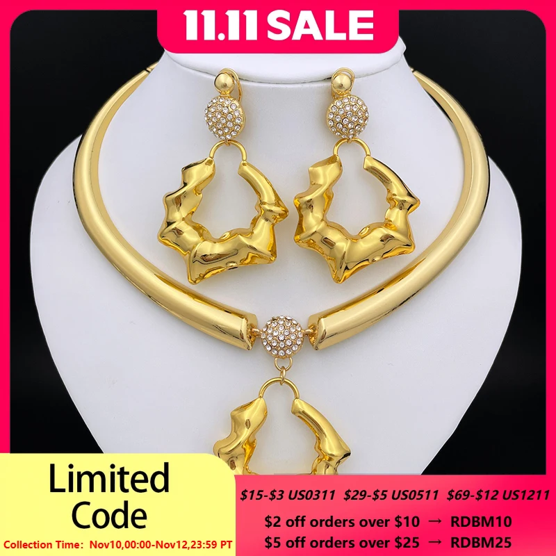 

Комплект из колье и серёг, золотистого цвета