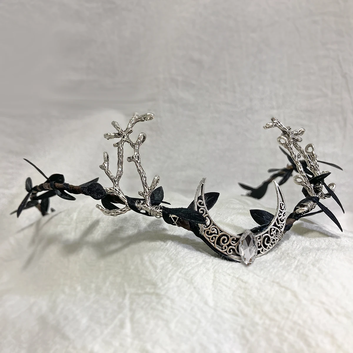 Handgemachte elf Einhorn Königin der Enchanted Woodland Tiara Stirn Headwear Mit Silber Blätter Zweige Crescent Moon Cosplay – Detail 5