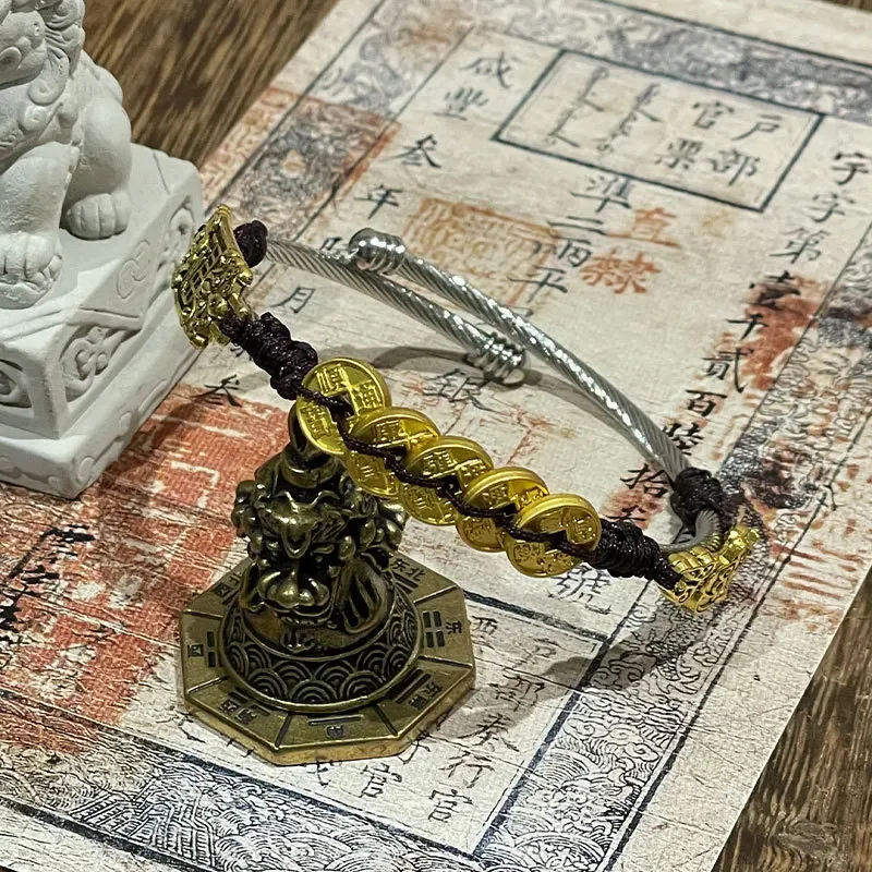

Tao Qi Ying Body Grave Robbing Notes Bracelet Fangren Xiaoge Five Emperors Qian Taisui Old Retro Chinese Style Literary Creation