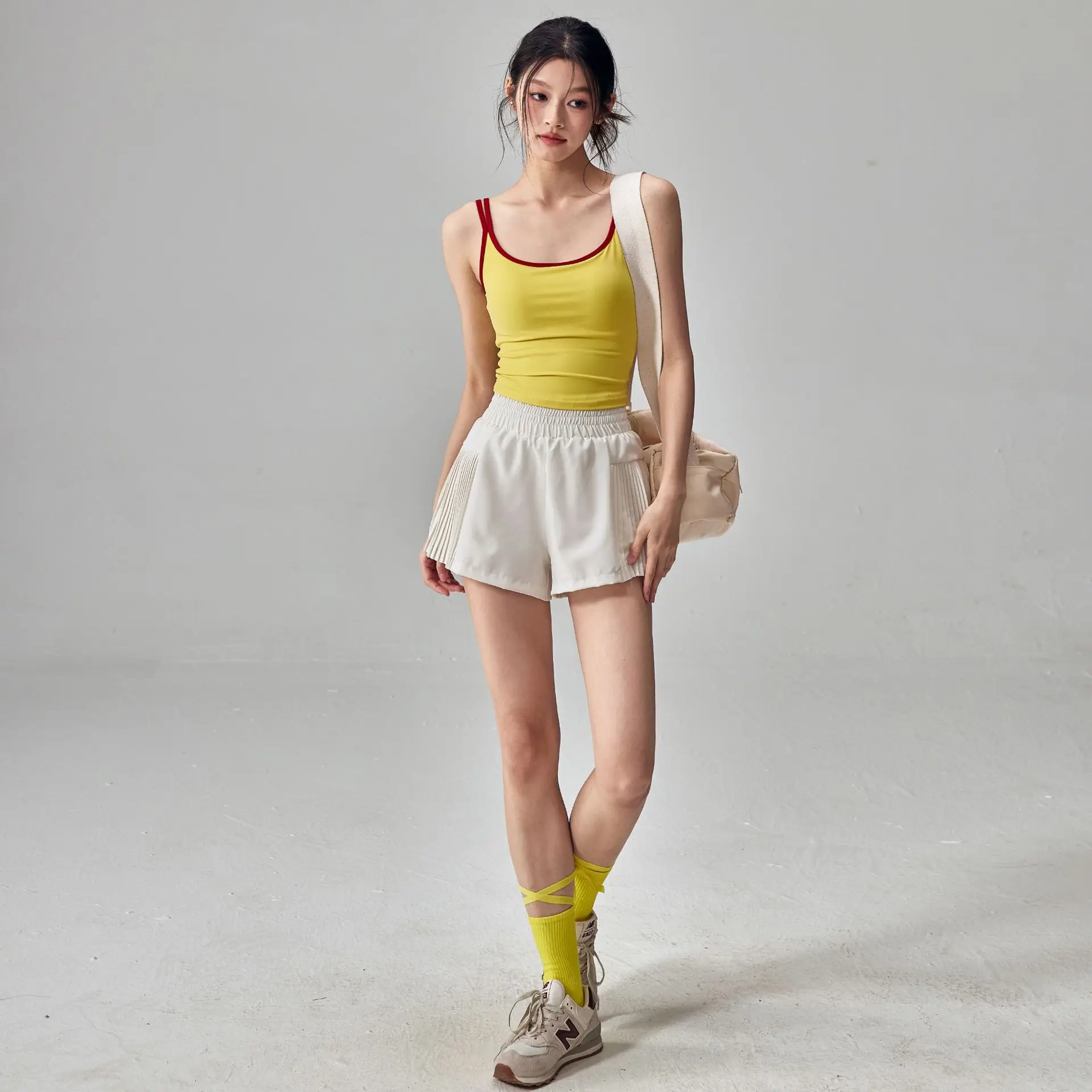 

Новинка лета 2025 года, костюм для йоги, жилет с нагрудником, спортивное нижнее белье, утягивающий топ без рукавов для пилатеса