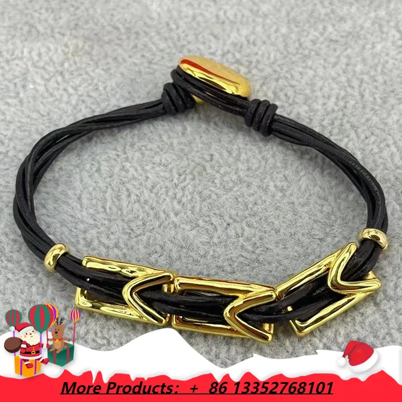 

2025 Versatile European and American daily gold rectangular leather rope bracelet for women's jewelry