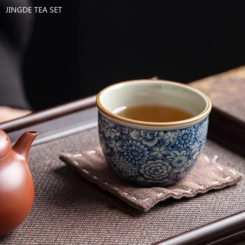 Vintage Exquisite Ceramic Tea Cups Handmade Blue and White Porcelain Master Cup Chinese Custom Tea Set Chinese Tea Accessories