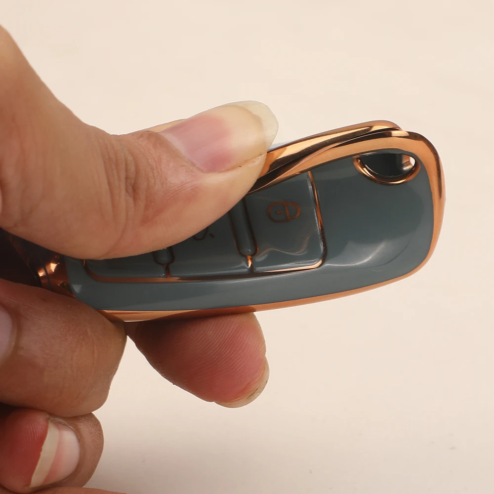 Jingyuqin 2/3BTN Soft TPU Car Key Case Fob For Toyota Auris Corolla Avensis Verso Yaris Aygo Scion TC IM Camry RAV4 Forturner