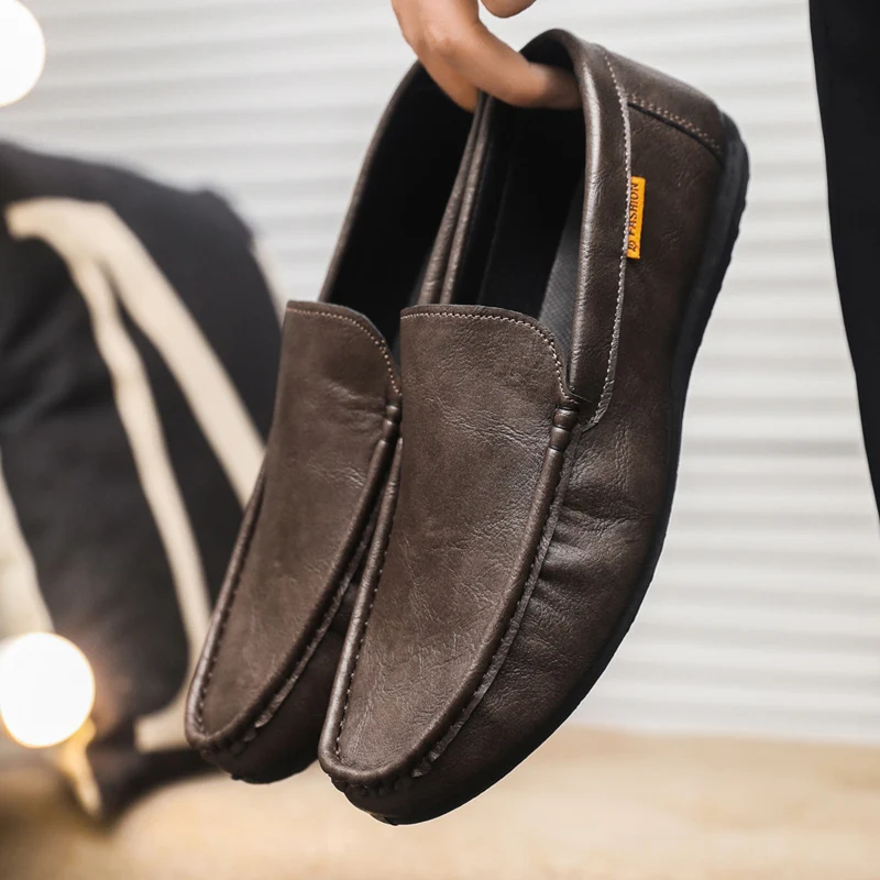 

Men's Loafers, 2025 Autumn New Style Korean Version Versatile One-piece Driving Shoes, British Casual Leather Shoes
