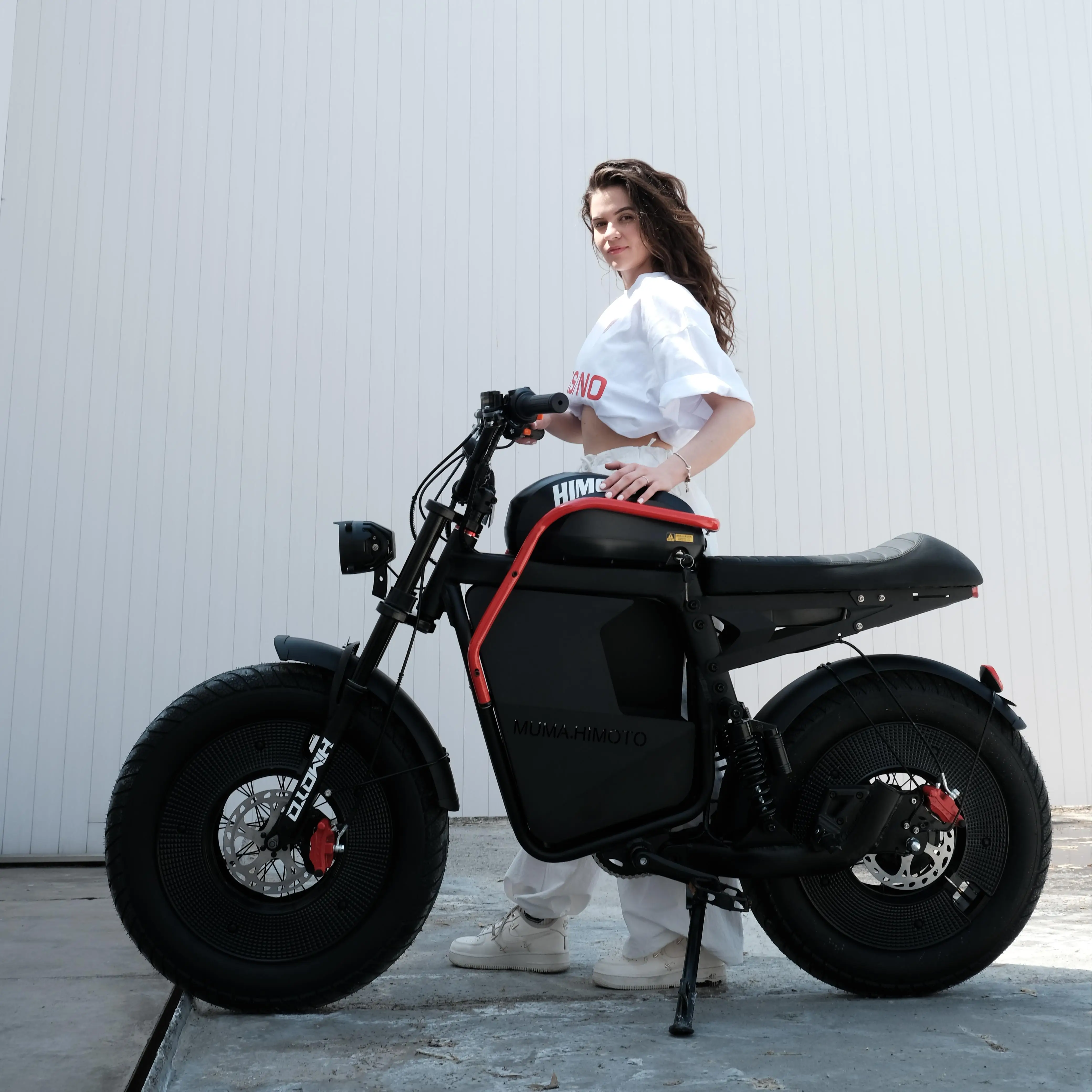 Warehouse Stock Waterproof off Road Mountain Dirt City Ebike High Version Power Bicycle Fat Wheel Electric Bike for Sale