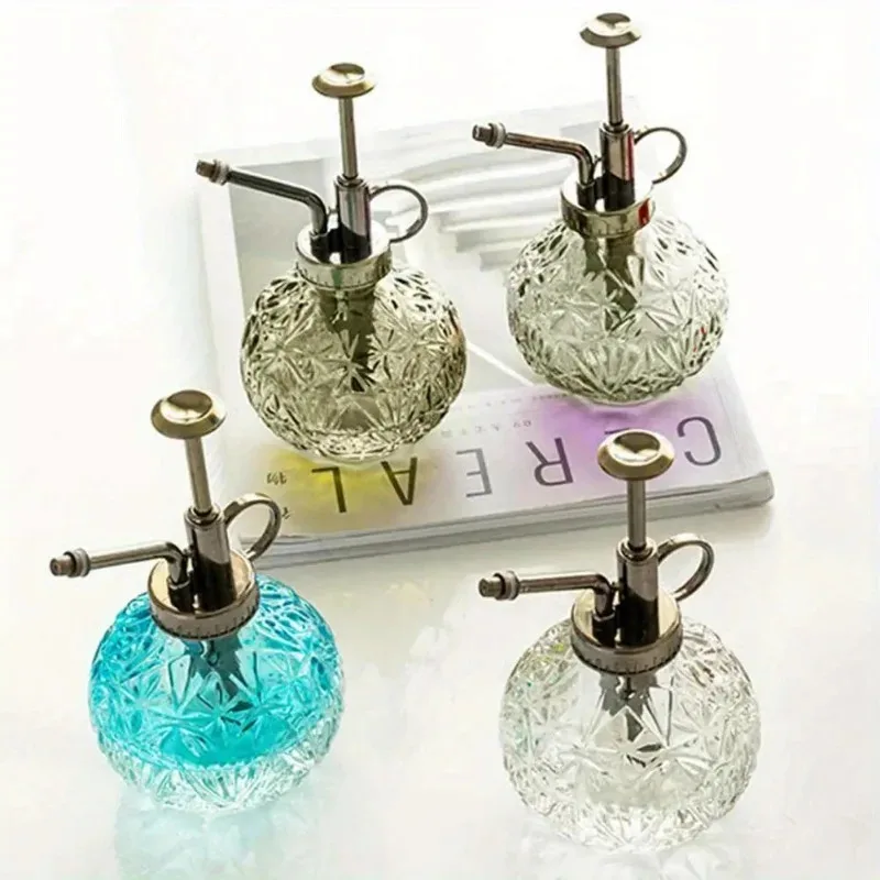 1PC Vintage Mini Spray Bottle Retro Translucent Glass Anti-slip Bottom Watering Can Sprinkler Bottle for Gardening
