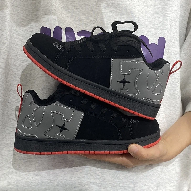 Zapatos Deqin ligeros Retro a la moda para hombre, calzado deportivo informal sin cordones para parejas, estilo callejero, suela de goma, forro de malla