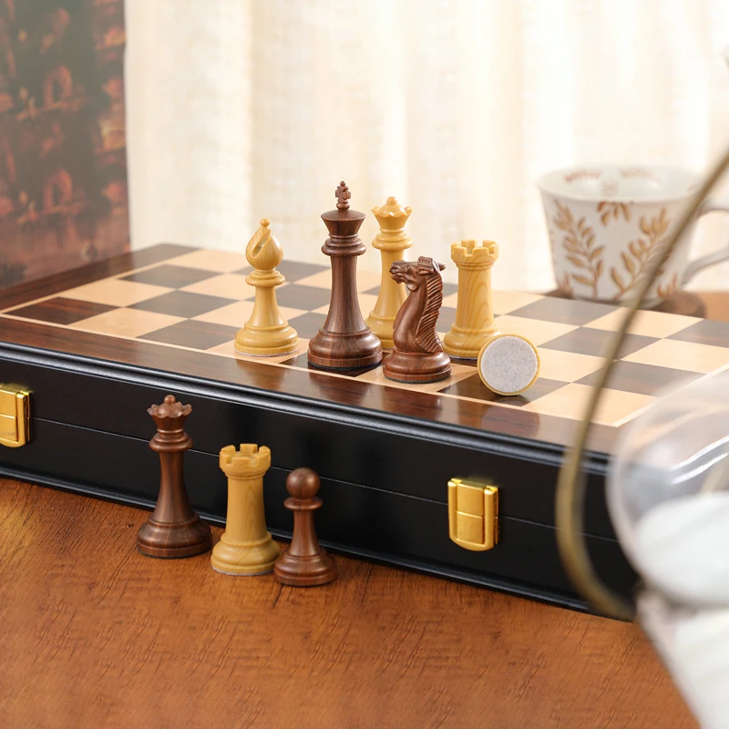 

Шахматная доска из массива дерева 45 см, большой шахматный набор, крупные фигуры с высотой короля 9,5 см, утяжеленные пластиковые шахматные фигуры, подходят для подарков на праздники.