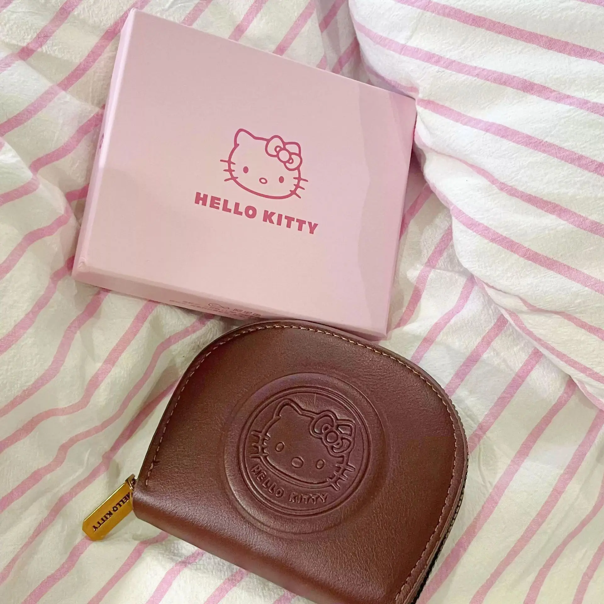 Cute Sanrio  Hello Kitty Retro Card Holder Girly Heart Organ Zipper ID Bag Storage Bag Lightweight Portable Mini Coin Purse
