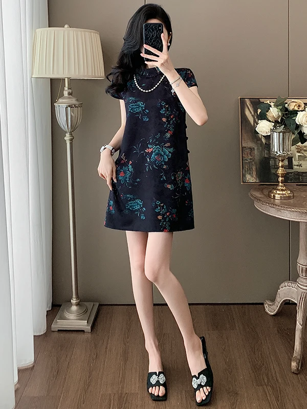 

Elegant Fashionable Women's Short Sleeve Two-Piece Set Summer New Chinese Style Retro Top Shorts Ensemble Stand Collar