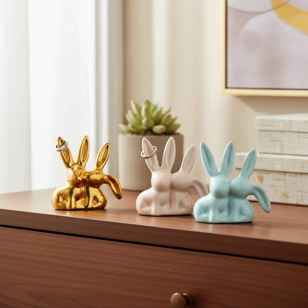 

Unique Aesthetic Ceramic Rabbit Ring Holder Cartoon Style Decorative Kiss Couple Bunny Figurine Handicraft Creative
