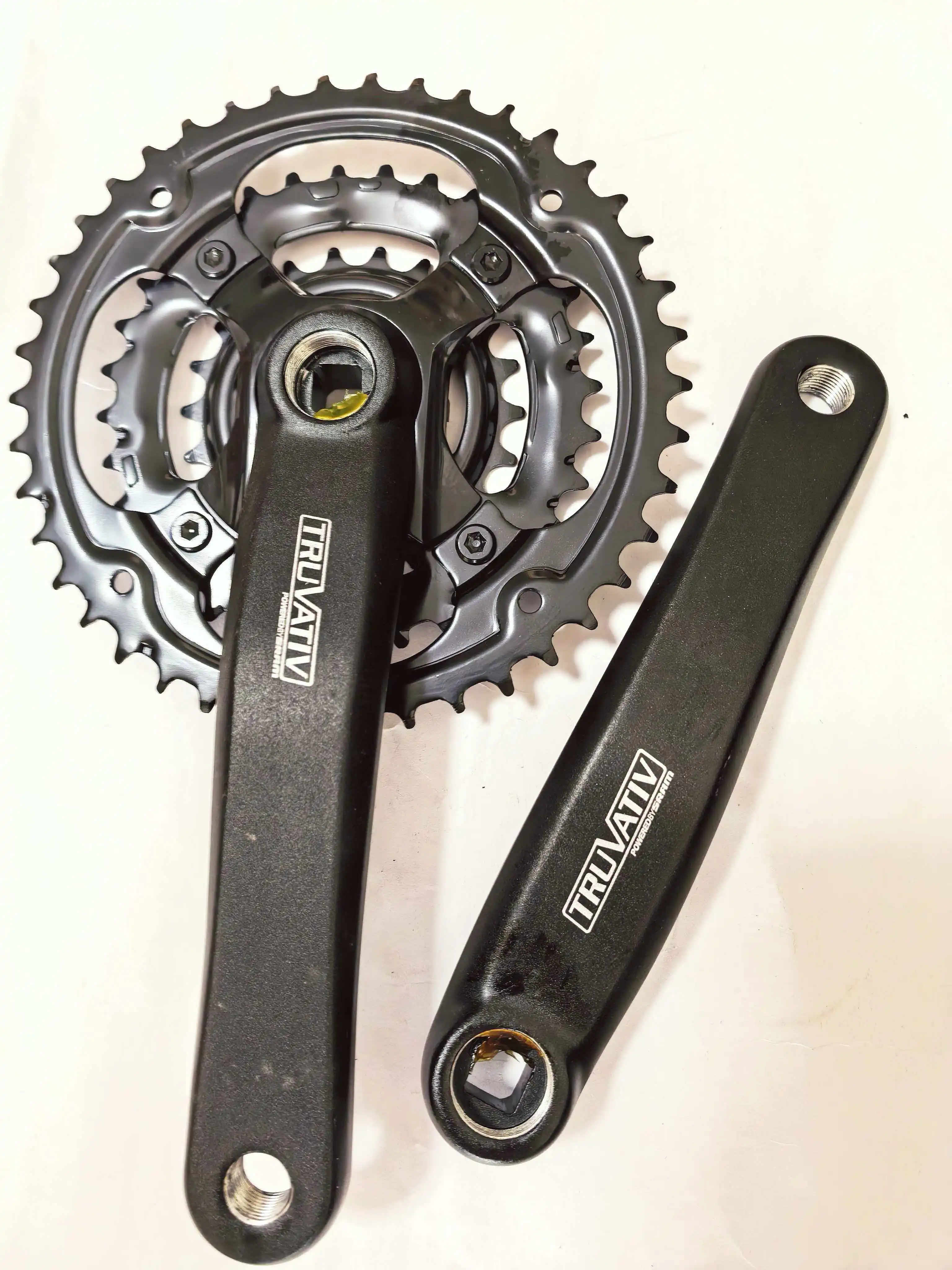 

Комплект шатунов TRUVATIV для шоссейного велосипеда, тройная система шатунов 42T/32T/22T, длина 175 мм, из алюминиевого сплава