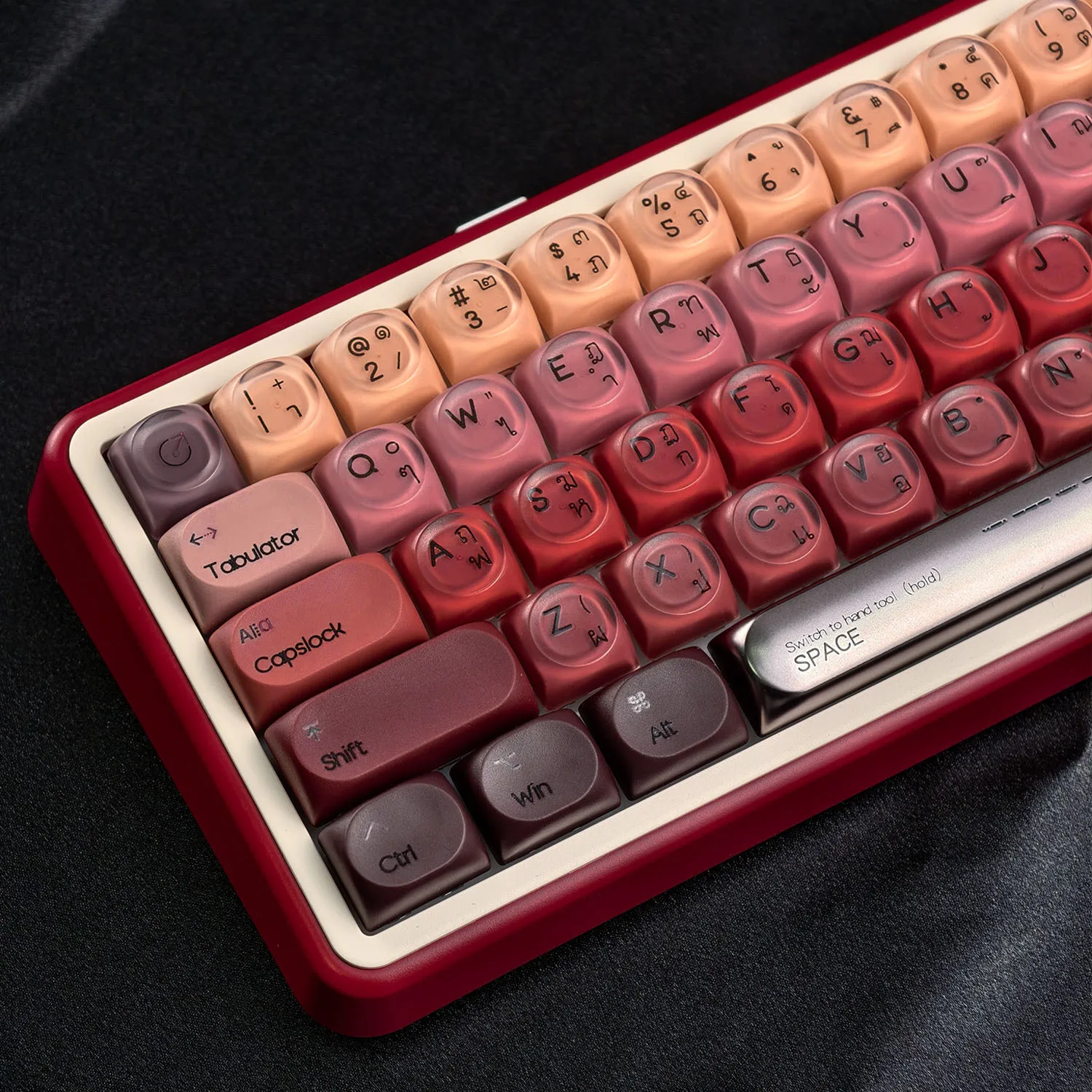 MAIMOOO Thai Keycaps HOA Translucent Gradient Red Retro Keycaps Berry Kiss Frosted Texture Lipstick/Foundation Keyboard Key Caps