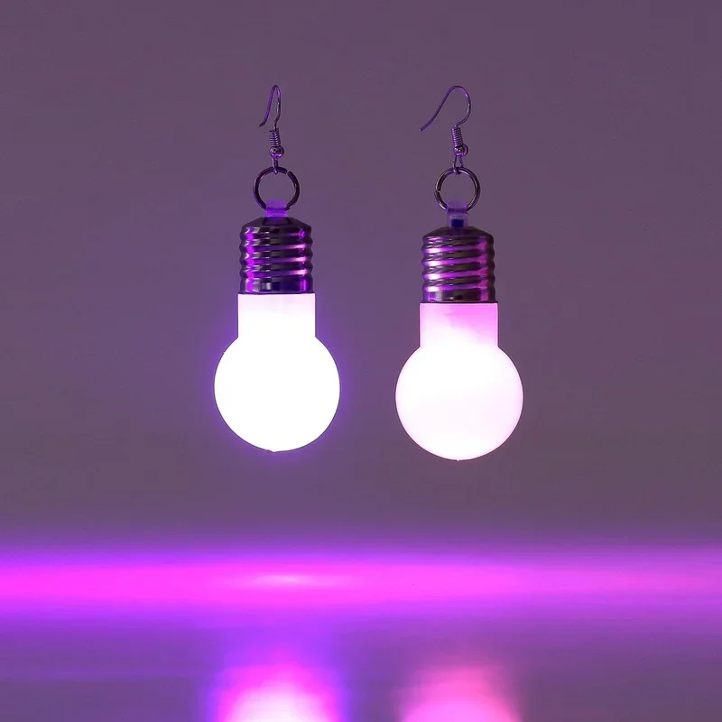 Pendientes de bombilla de bola de discoteca con luz LED para mujer, pendientes perforados en la oreja, neón, fiesta, boda, cumpleaños, regalo brillante, navidad, 10 pares