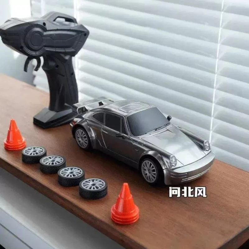 Liquid silver half-proportion throttle RC remote control car for beginners - drifting remote control high-speed car model