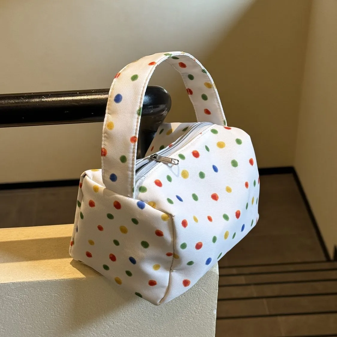 Women's Bag Colorful Polka Dot Niche Versatile Makeup Bag New High-end Large-capacity Portable Hand-held Makeup Toiletries Bags