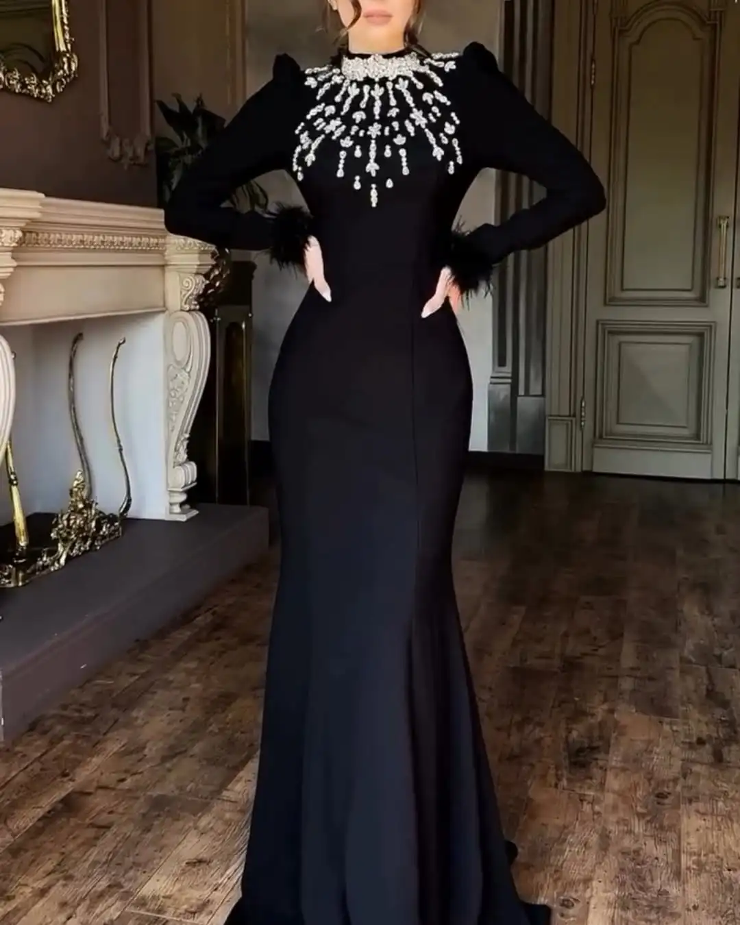 

Customized Mermaid Long Sleeves Prom Dresses High Neck Floor Length Pleated Beadings Feathers Party Gowns Evening Dresses