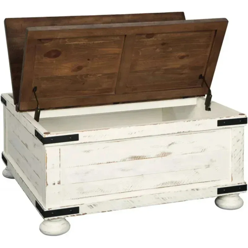 QAZ8-طاولة قهوة للتخزين المربعة من Ashley Wystfield Farmhouse مع سطح رفع مفصلي. الأبيض المتعثرة