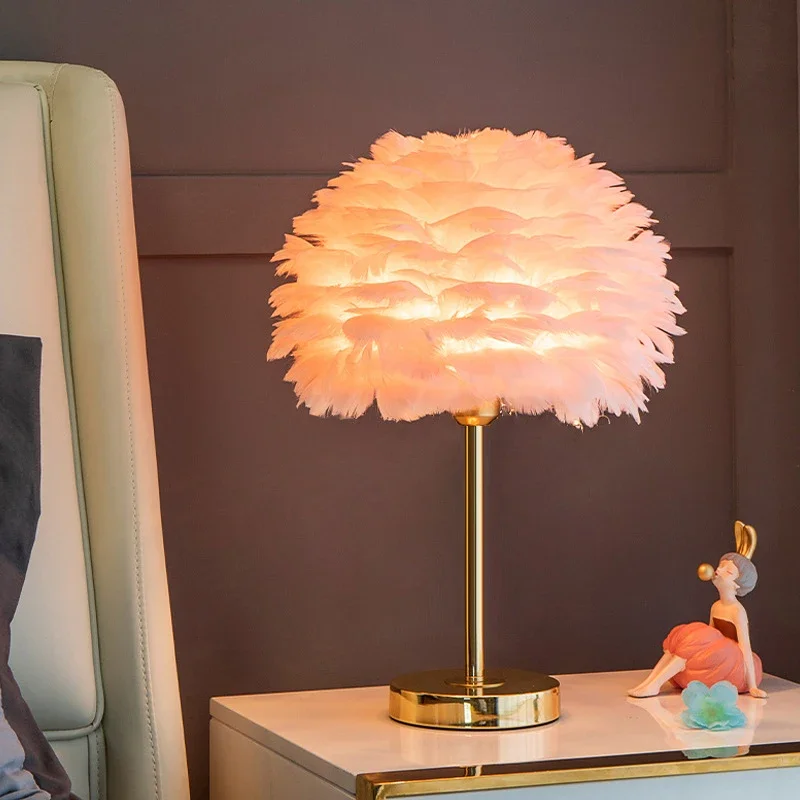 BELLE Feather Table Lamp Nordic Modern Living Room Bedroom Hotels HomestaysCreative LED Decoration  Desk Light