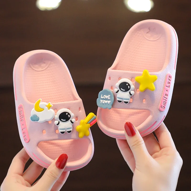 New Children Kids Baby Boys Girls Mules Clogs Summer Soft Sole Garden Beach Slippers Sandals Cave Hole Baby Shoes for Boys Girls