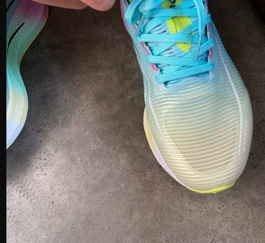 

New Athletic Shoes Mens Womens Outdoor Boys Girls Training Spikes Sprint Shoes Athletic Spikes Shoes Sneakers Running