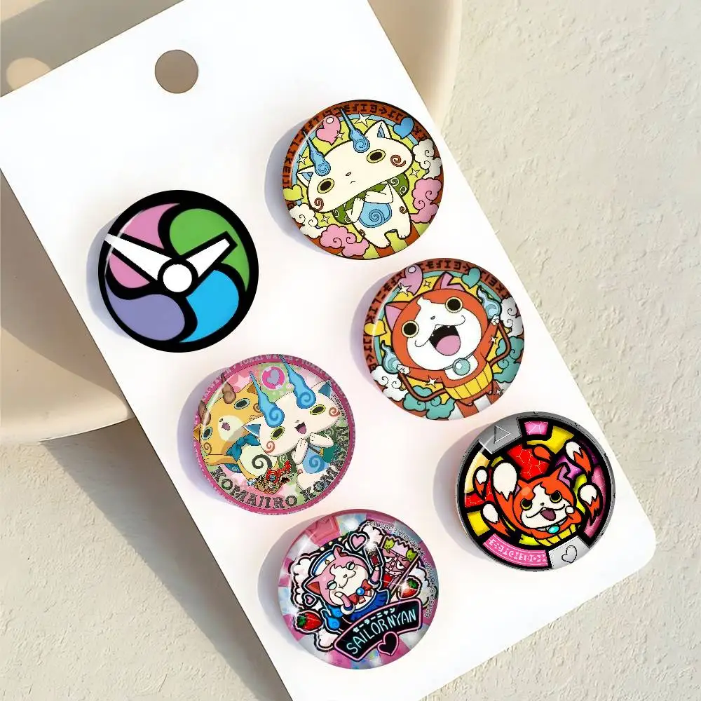 Anime Yokai Niedliche Uhr Anime Kreative Weiche Anstecknadeln aus Weißblech Tier-Icon Brosche Revers-Rucksack-Abzeichen Zubehör Pin