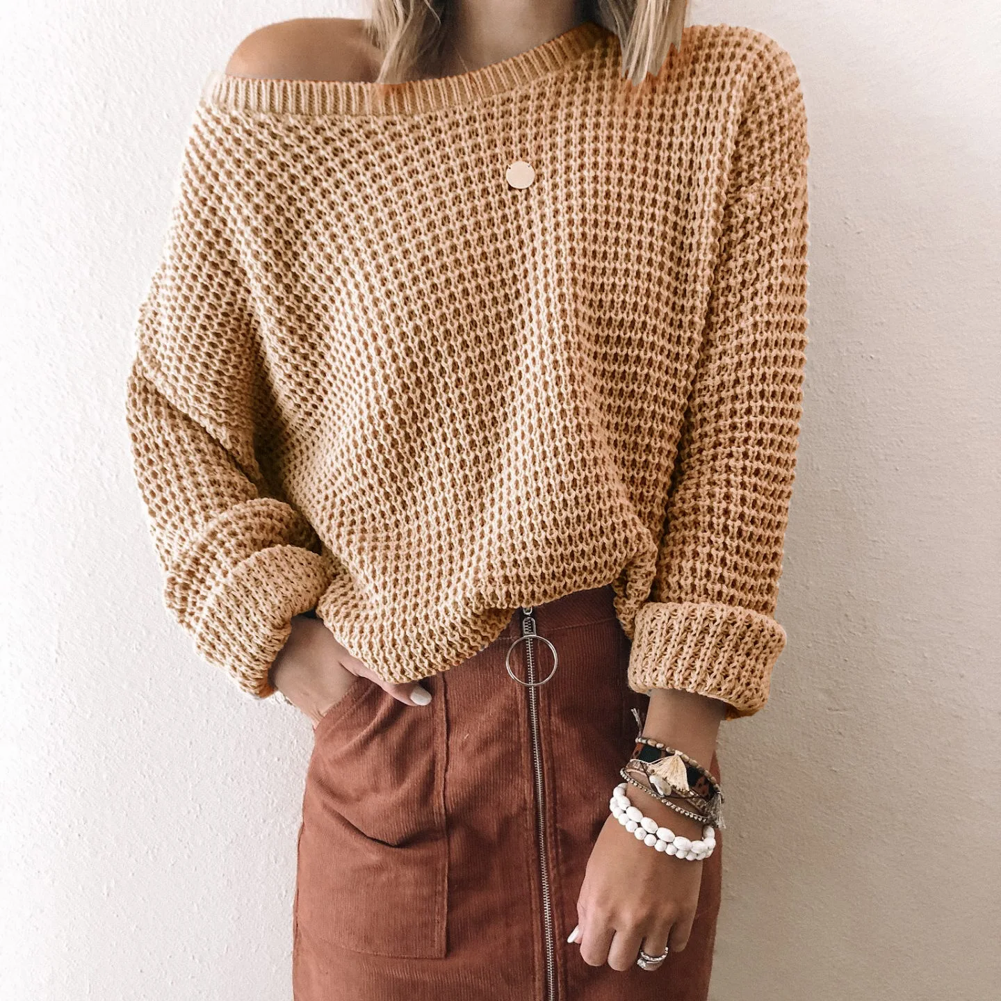 2023 Autumn/Winter Simple Loose Oblique Neck Off Shoulder Sexy Short Top Long Sleeve Knitted Sweater