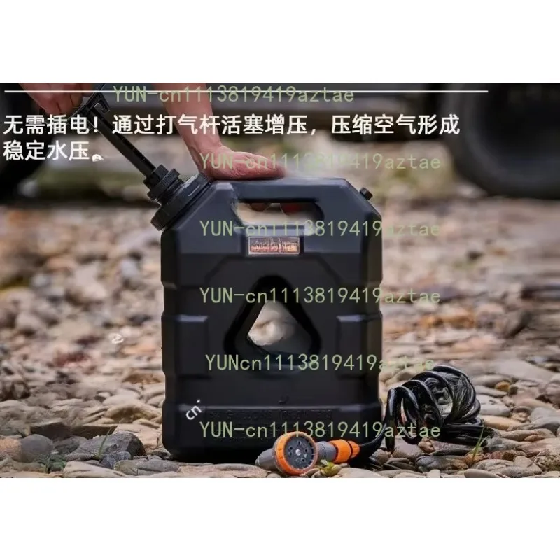 Off-road outdoor car pressurized bucket portable water storage tank