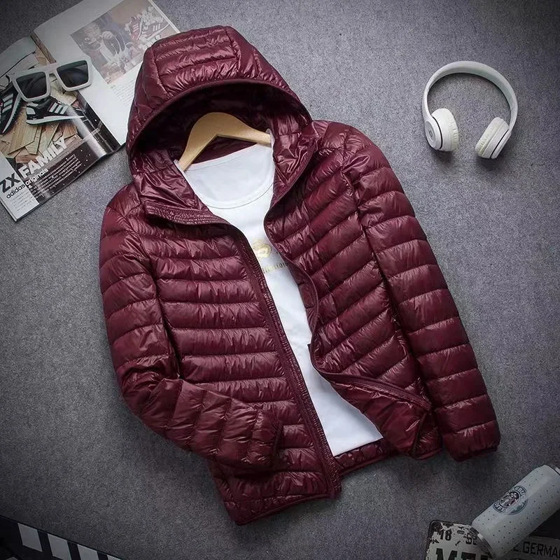 2026 0-10℃ Men's Winter Jacket Ultra Light Duck Down Jackets Portable Hooded Puffer Feather Thin Parkas Windproof Outerwear Coat